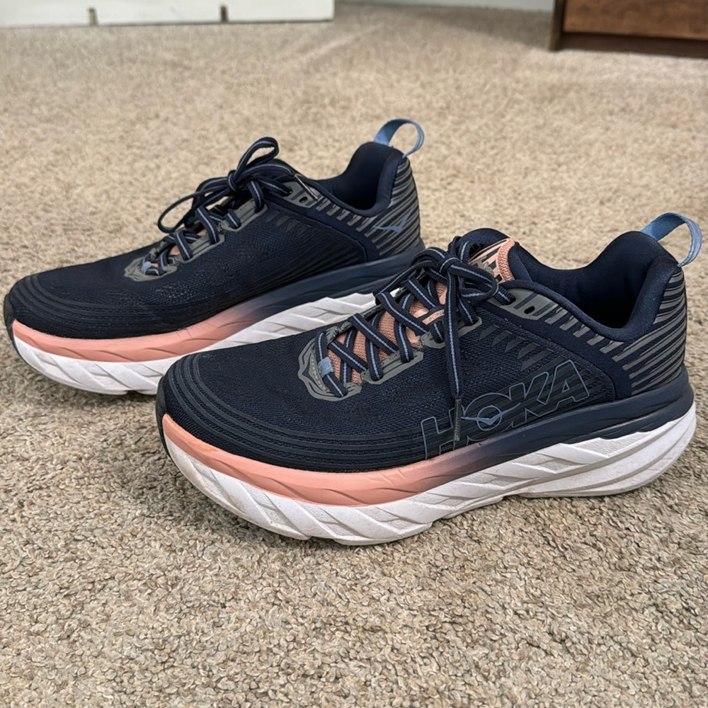 Hoka One One Bondi 6